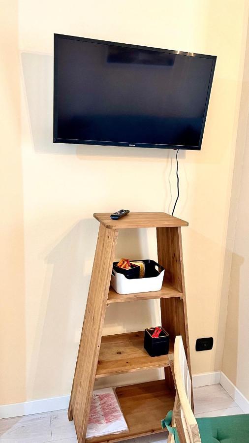 New Apartment, Near Metro Monte Grappa 토리노 외부 사진