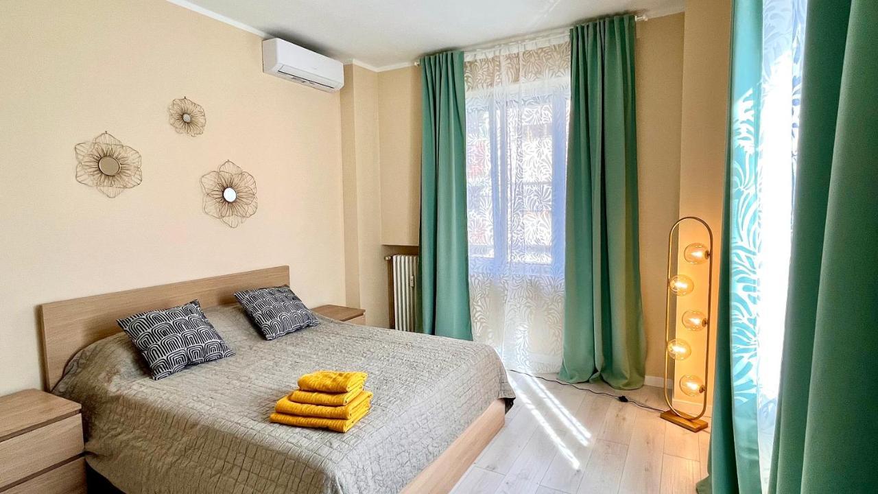 New Apartment, Near Metro Monte Grappa 토리노 외부 사진